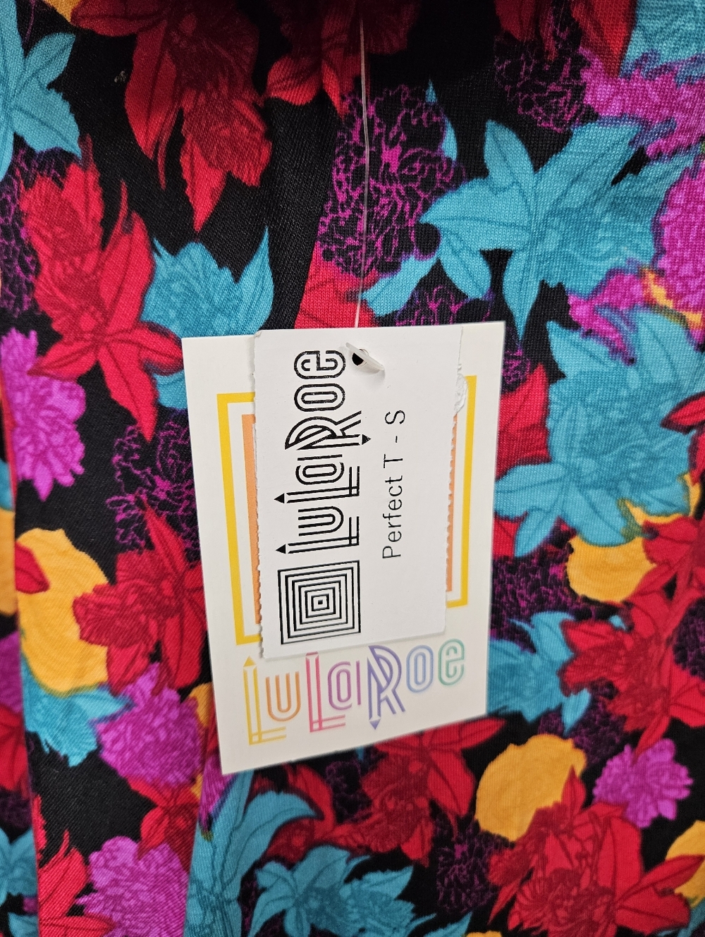 LuLaRoe Perfect T Shirt Floral Scoop Neck Tunic Black Turquoise Pink Red Small - Picture 2 of 6